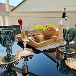 Promenada Apartment