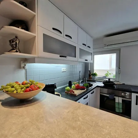 Promenada Apartment Srima
