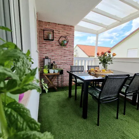 Promenada Apartment *