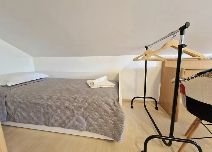 Promenada Apartman Srima